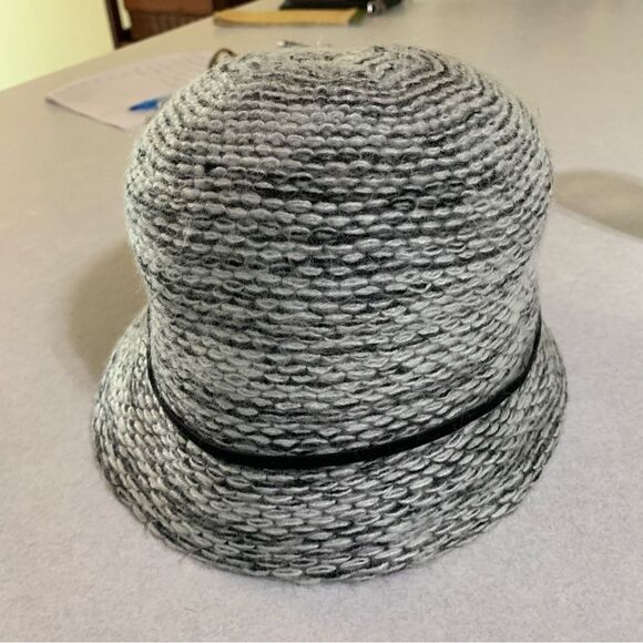 SCALA Clouche Bucket Hat Women’s OS Gray White Hand Made. - Picture 2 of 5